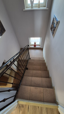 Dom Sprzedaż Opole Winów Róż 20
